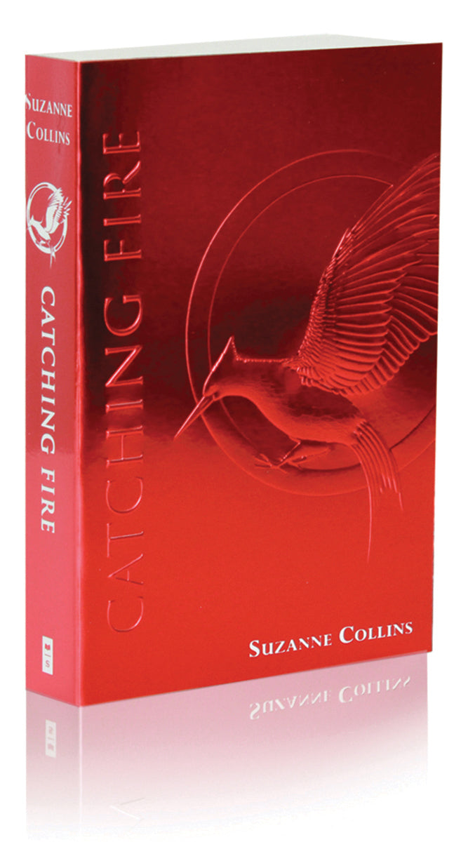 Catching Fire (The Second Book of the Hunger Games) (Foil Edition)